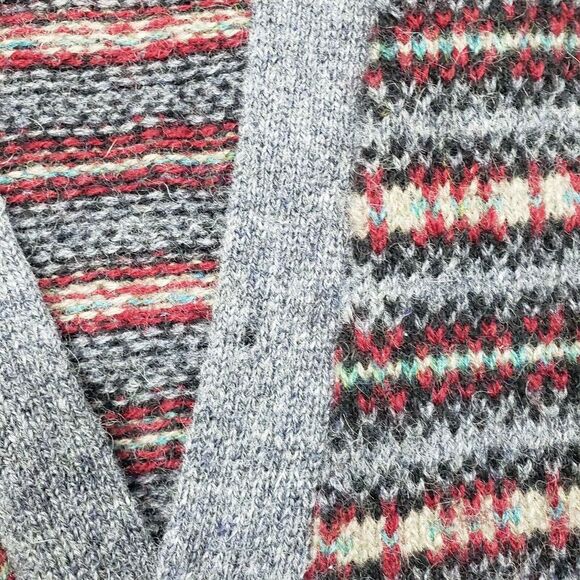 Northern Isles Vest Mens Large Gray Red Striped Button Up 100% Wool Grandpa Core - Picture 6 of 12